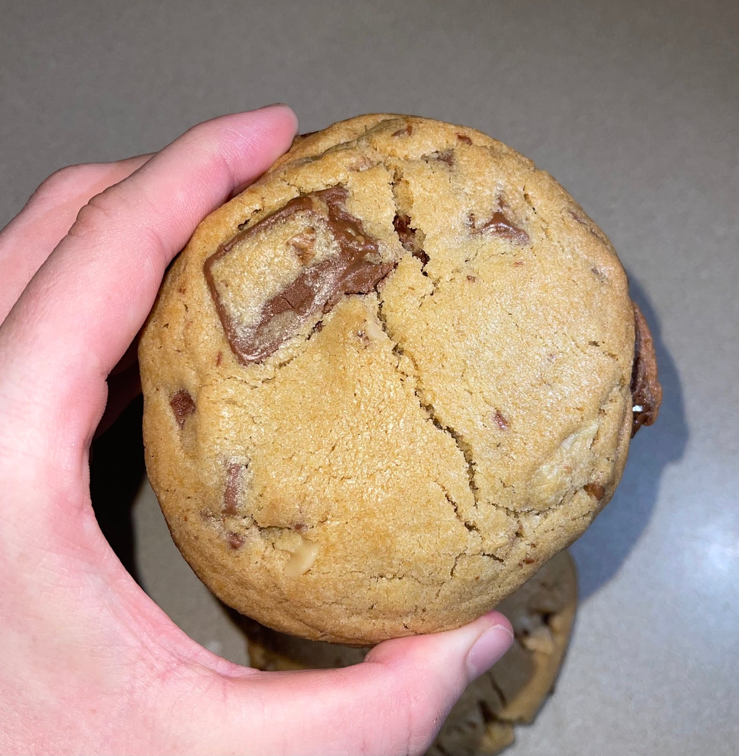 Choc Nut Cookie