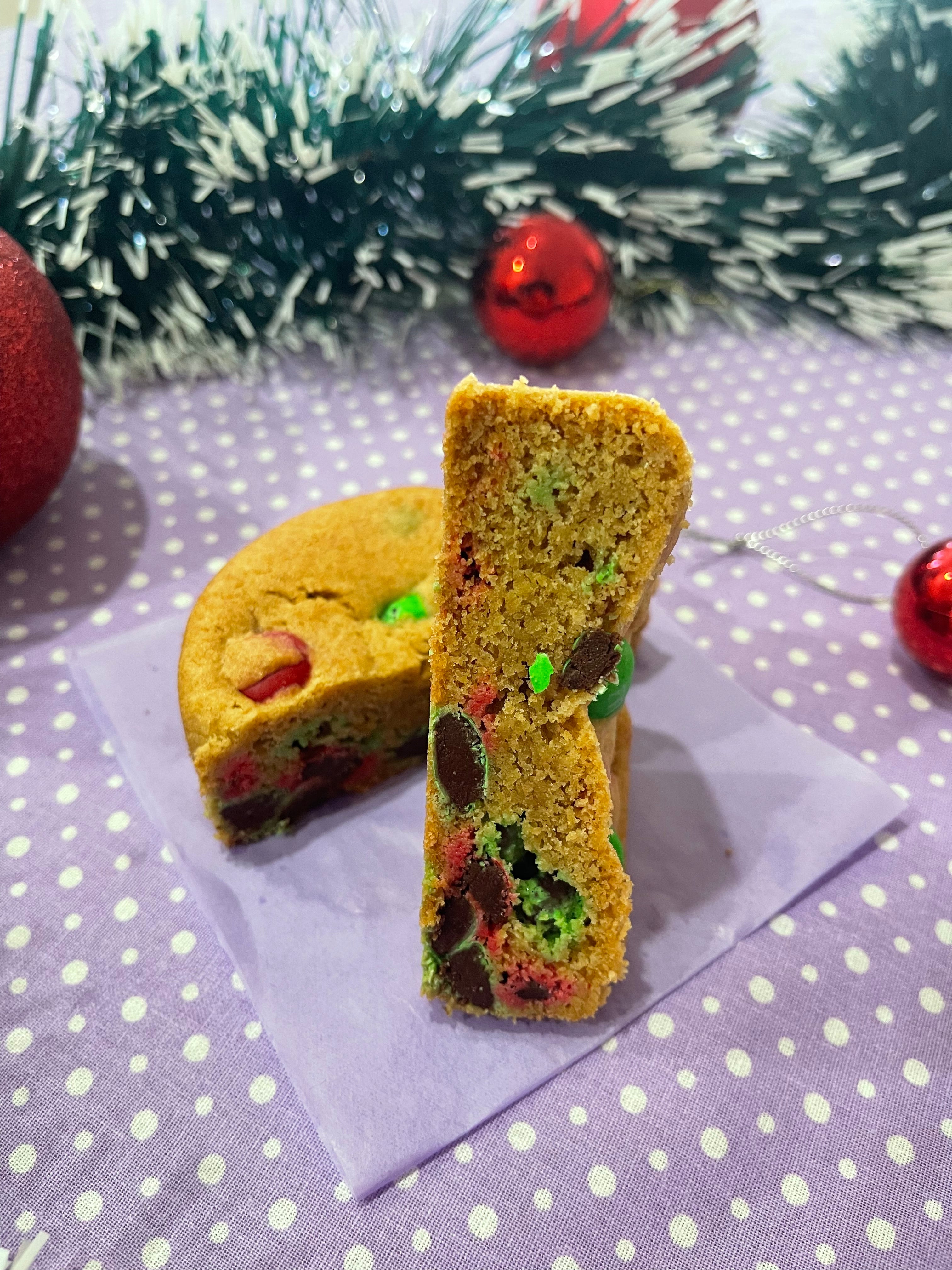 Christmas M&Ms Cookie – Turvey Bakehouse